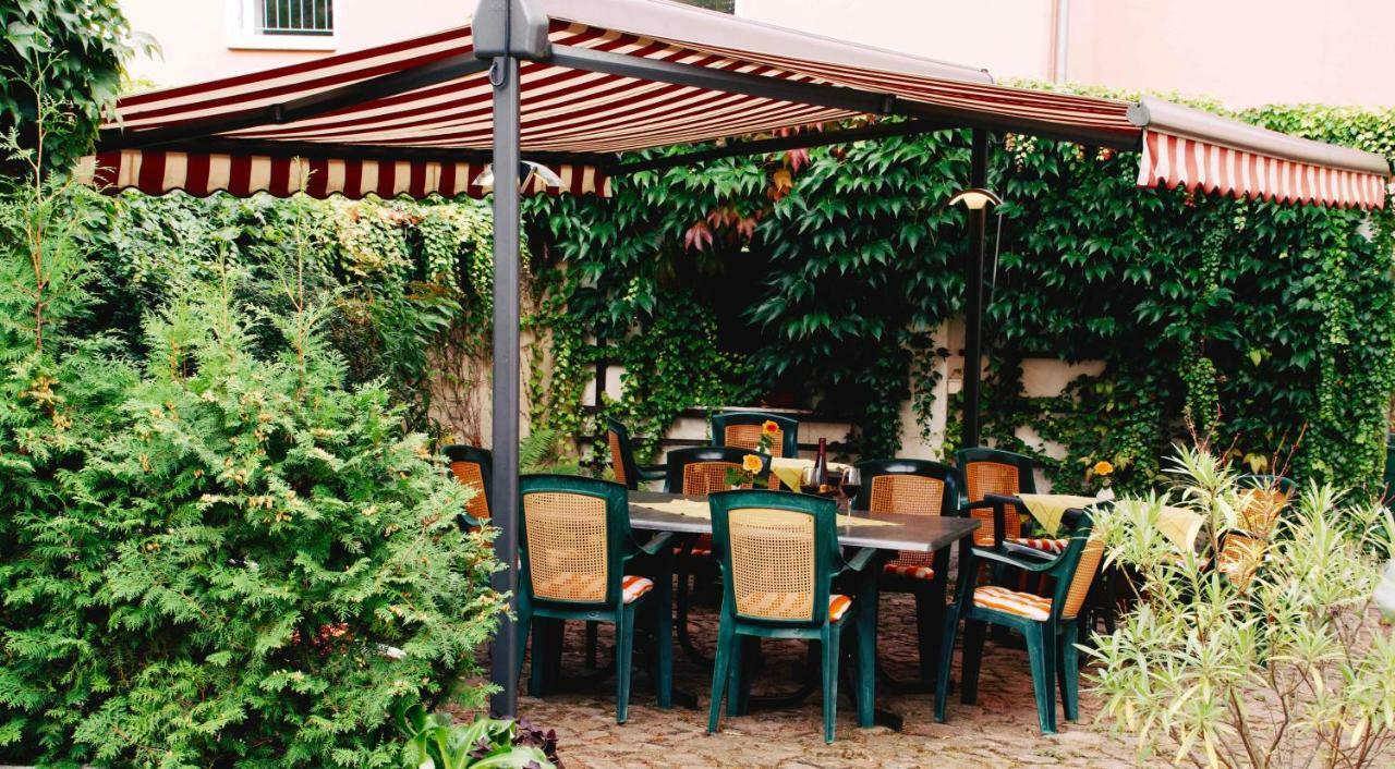 Traditionsgasthaus Goldener Loewe Riesa Restaurant & Pension Εξωτερικό φωτογραφία